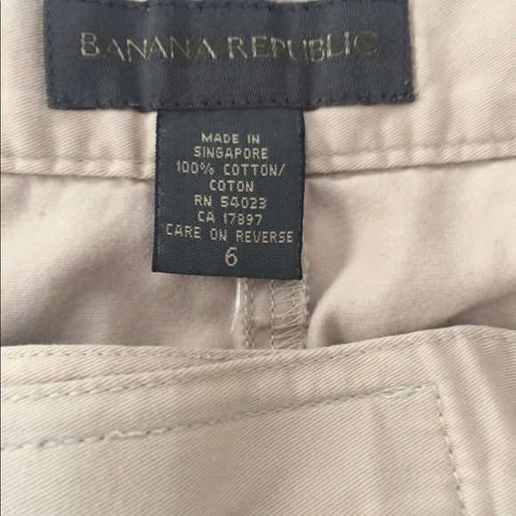 Banana Republic Khaki Shorts (2) - Picture 6 of 6